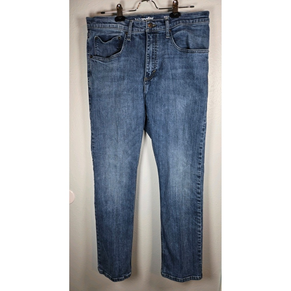 Wrangler Men's Blue Denim Straight Leg Jeans, Size 34x32, Cotton, Regular Fit